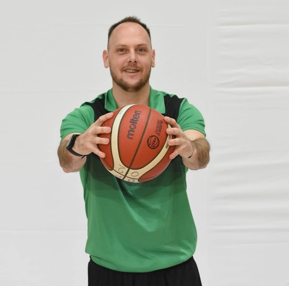 Básquet: Esteban Pierdominicci es el nuevo entrenador de San Martín