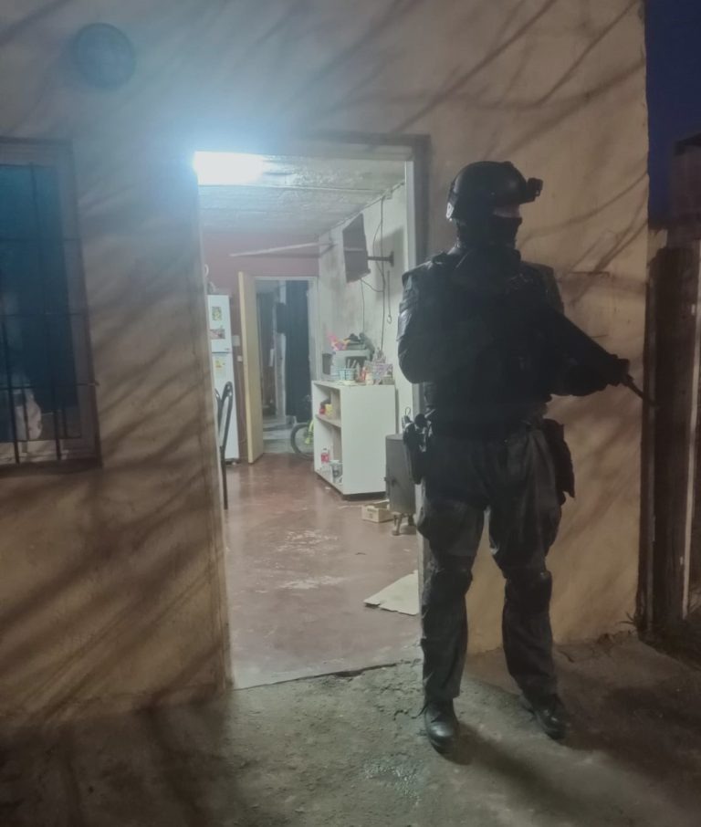 La FPA detuvo a una mujer de 28 años e incautó estupefacientes en Villa Argentina