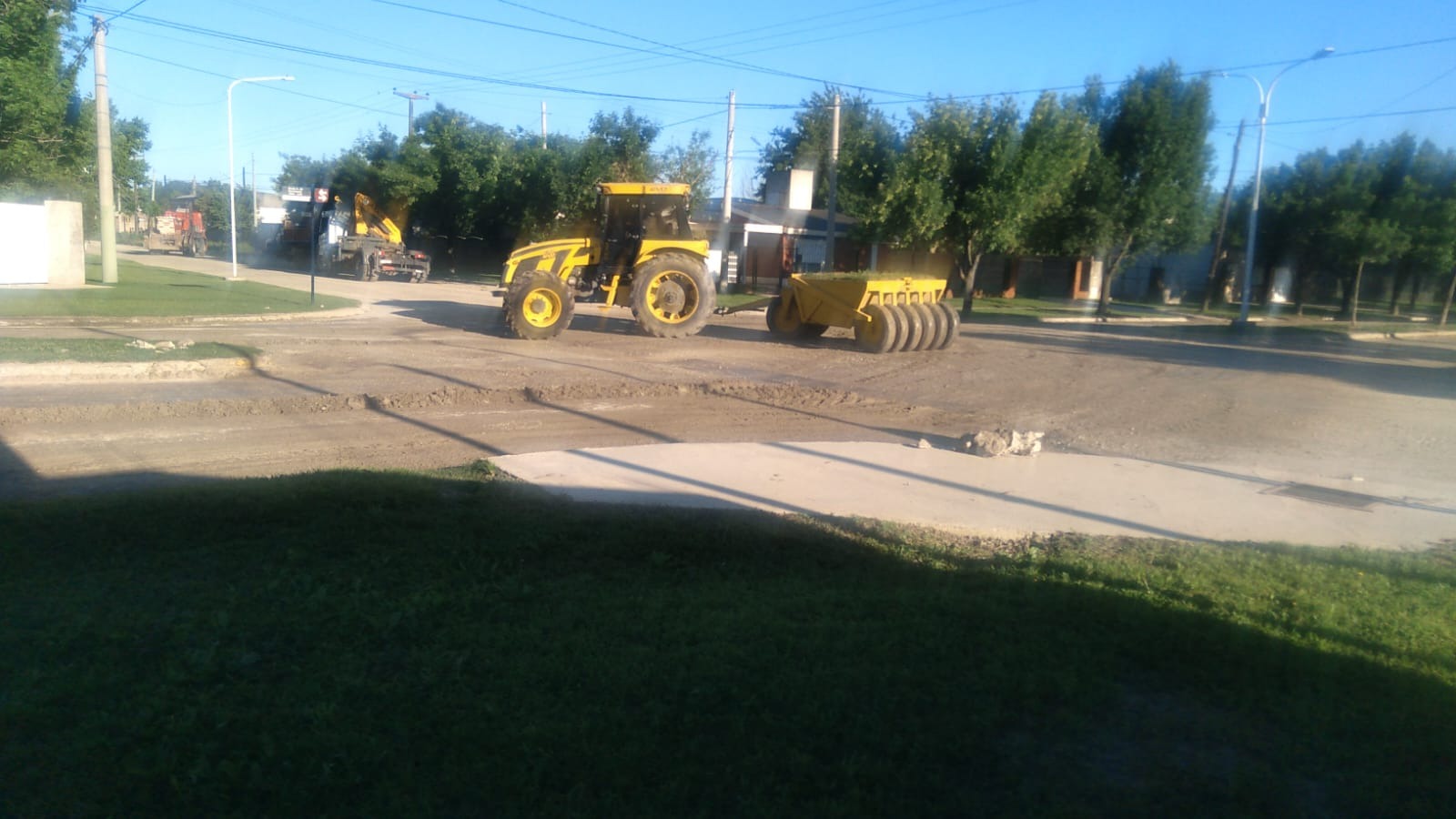 Reparan calles en Villa Argentina y en el sector sureste de la ciudad