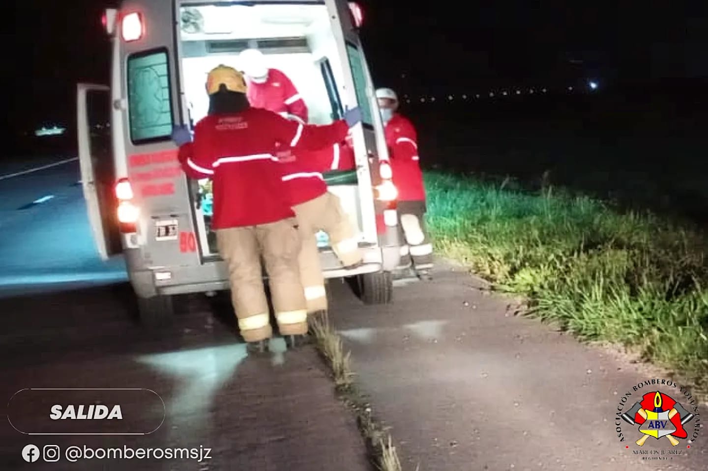 Dos ocupantes lesionados tras accidentarse en autopista 