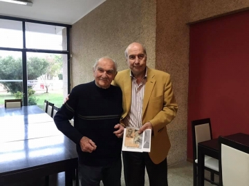 Empleado de la Estancia de Ayerza sorprendió a Esteban Domina en la presentación del libro