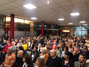 Empleado de la Estancia de Ayerza sorprendió a Esteban Domina en la presentación del libro