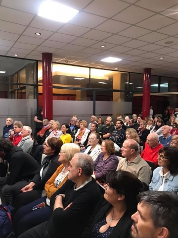 Empleado de la Estancia de Ayerza sorprendió a Esteban Domina en la presentación del libro