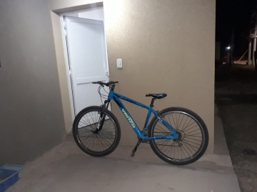 Allanamiento con secuestro de 2 motos y aprehensión de 2 jóvenes.