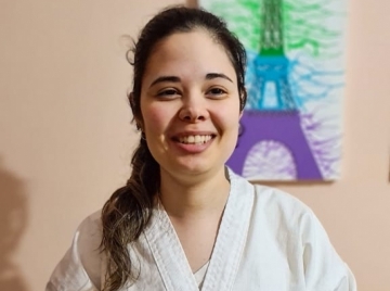 Es hipoacúsica y compite para representar al país en taekwondo