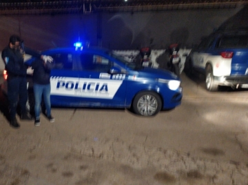 Dos detenidos por agredir a la policía en una fiesta