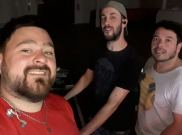 Sábado 18 horas: 