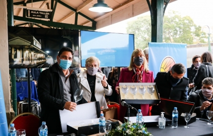 Tras 44 años vuelve a circular el tren a Rosario 