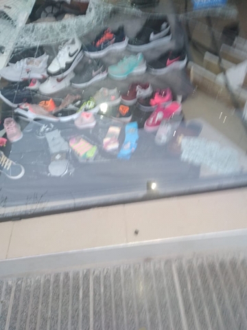 Destrozaron la vidriera y robaron $150 mil en mercadería