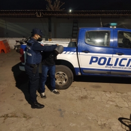 Dos detenidos en el techo del kiosco La Plaza
