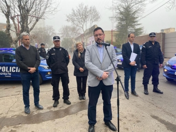 Unidad Regional X recibió 6 móviles entregados por la provincia de Santa Fe