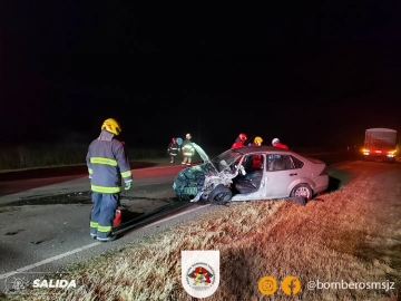 Dos heridos en un accidente de Ruta 12 entre un auto y camión 