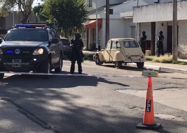 Desmantelaron un invernadero de marihuana a metros de la municipalidad de Monte Buey