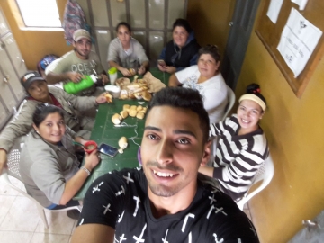 Envianos tu foto, video o mensaje de audio a nuestras líneas
