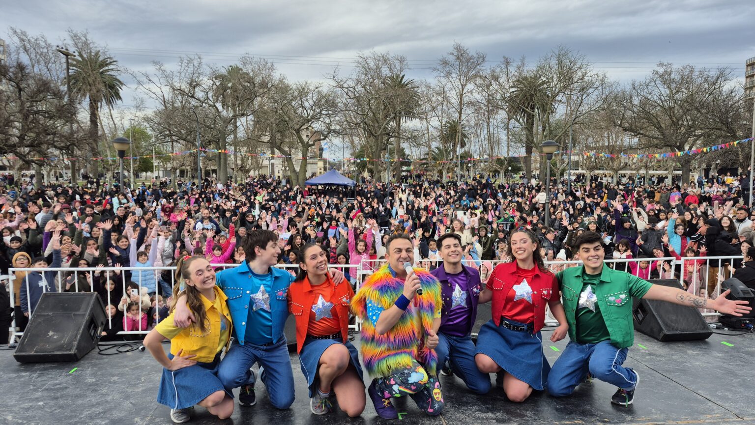 Marcos Juárez celebró el Día del Niño con una multitud y el show de Topa