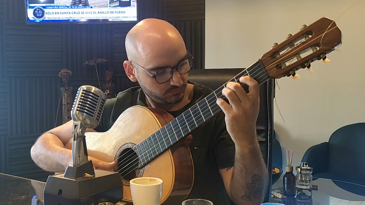 Marcos Montechiari: "La guitarra ha sido mi compañera de vida. Es más que un instrumento para mí, es una forma de existir"