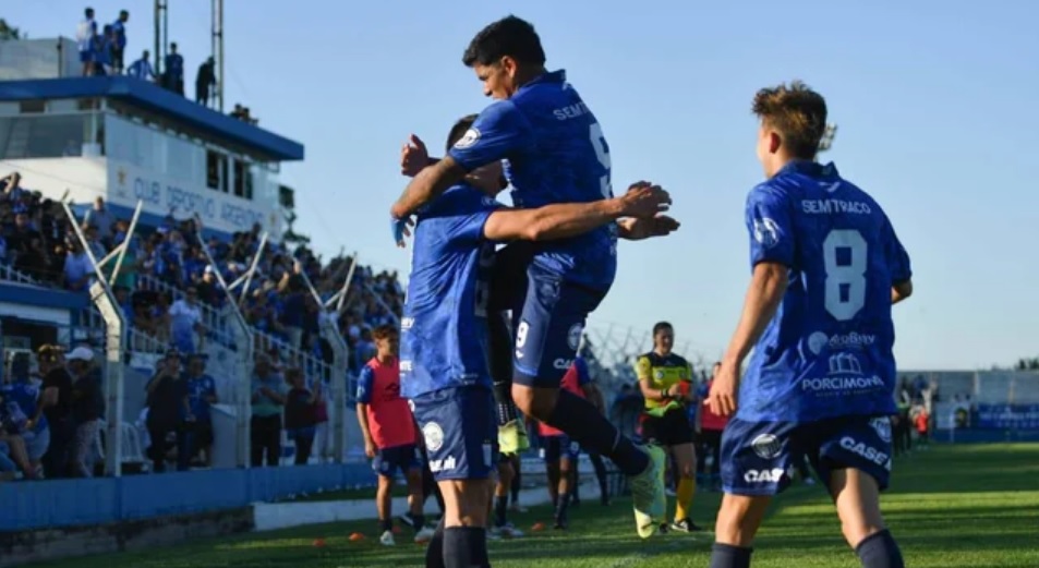 Argentino de Monte Maíz es el único cordobés que sigue en el Torneo Federal "A" 2024