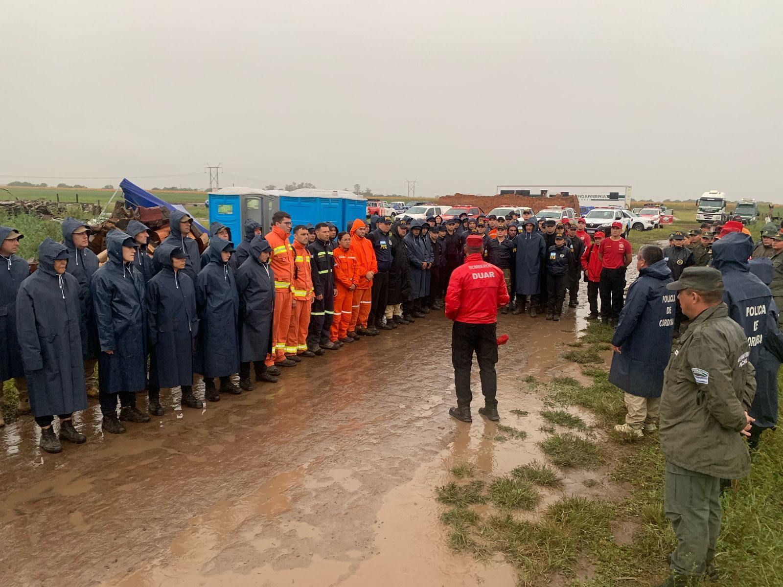 "Hoy es el quinto día, nunca se paró de buscar", dijo el bomberos marcosjuarense Daniel Lerda sobre la desaparición de Lian