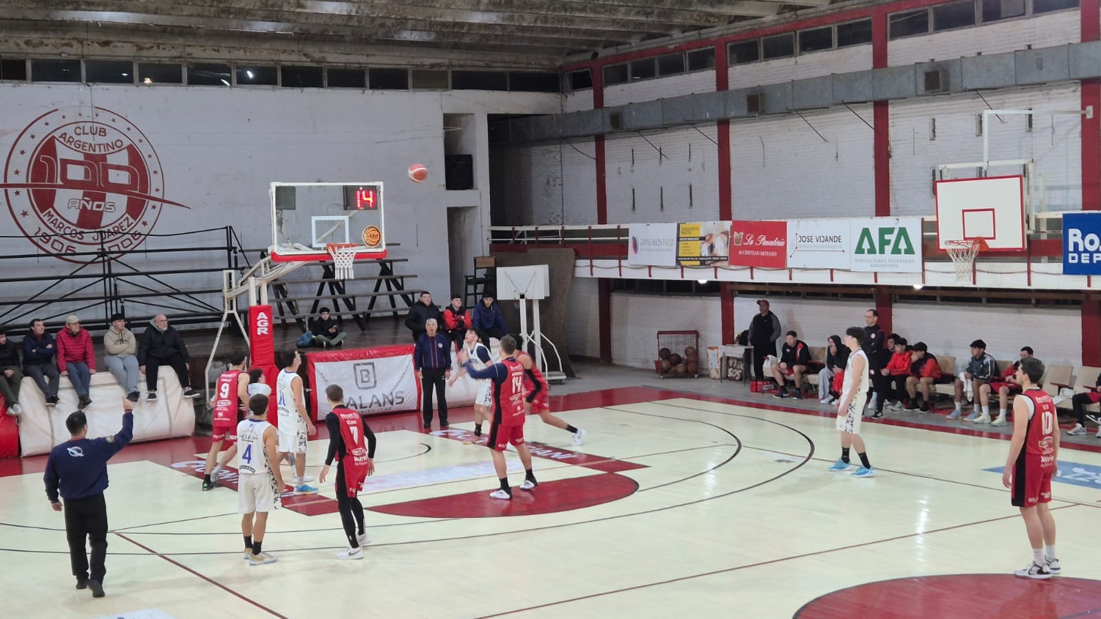 ¡El Rojo lo hizo! Argentino se quedó con un duelo electrizante y habrá tercer partido con San Genaro