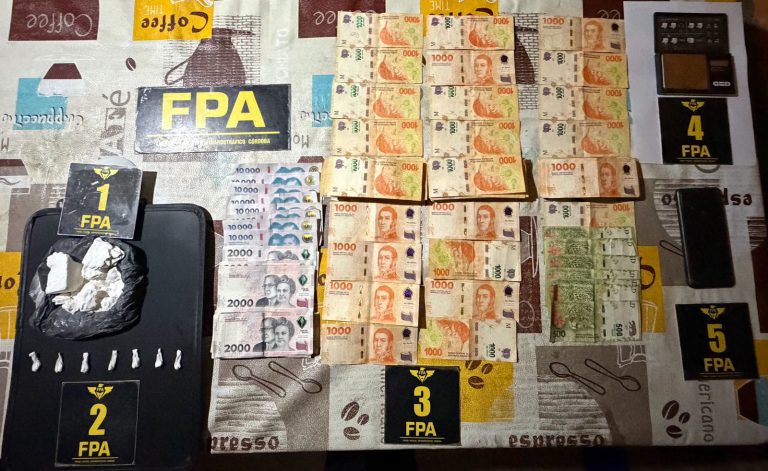 Operativo en Bell Ville: Detienen a joven de 22 años y secuestran drogas y dinero