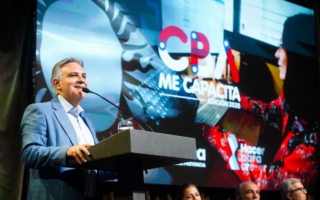 "No pueden abandonar a los abuelos": el reclamo de Llaryora a la Nación