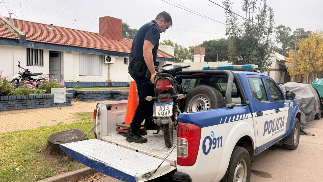 Dos jóvenes aprehendidos por robo de motocicletas en Inriville y Saladillo