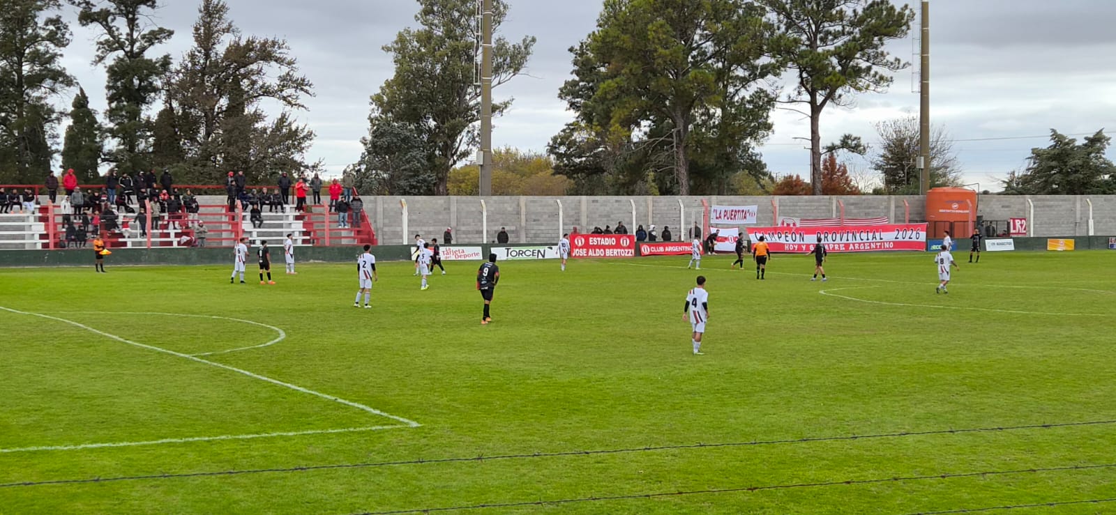 Argentino enfrenta a River en Bell Ville en el primer cruce por octavos de final de la Bellvillense