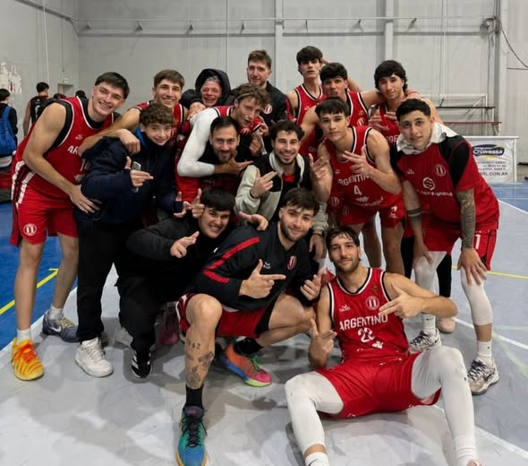 Argentino barrió la serie ante ADEO y se metió en semifinales