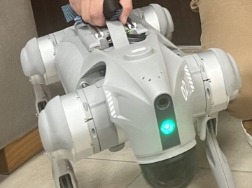 Los perros robot ya patrullan Córdoba: seguridad del futuro con sello local