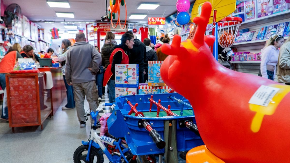 Día del Niño: a pesar de las promociones, las ventas cayeron y el gasto promedio se desplomó un 21,1%