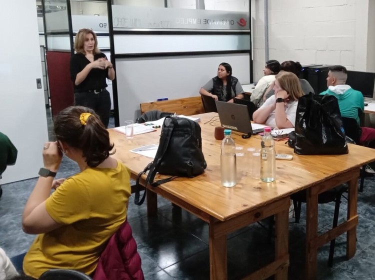 Marcos Juárez apuesta a la capacitación digital: éxito en el inicio del curso de Ofimática