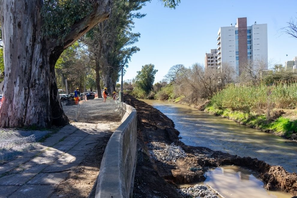 Bell Ville: La Provincia ejecuta las obras de defensa de márgenes del Río Ctalamochita