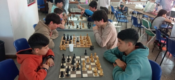 Más de 20 estudiantes se enfrentaron en el Torneo Intercolegial de Ajedrez en Marcos Juárez