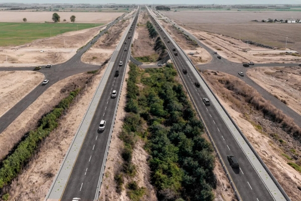 Llaryora lanzó la obra de la Autopista Nacional 19 en Santiago Temple