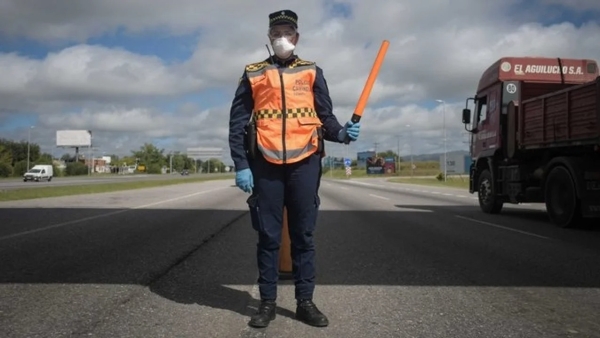 Golpe al bolsillo en Córdoba: la Policía Caminera oficializa las nuevas multas y la máxima roza los 3 millones de pesos