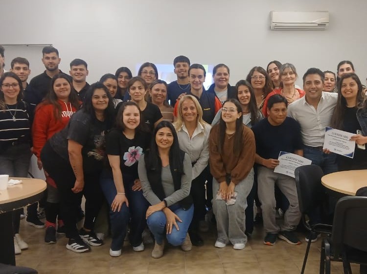Cadena Sudeste respaldó con éxito la capacitación “Cómo alcanzar la excelencia en Atención al Cliente”