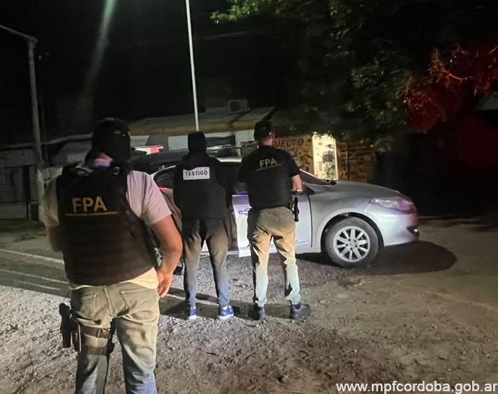 Una mujer de 38 años vendía cocaína y usaba como fachada un negocio de 