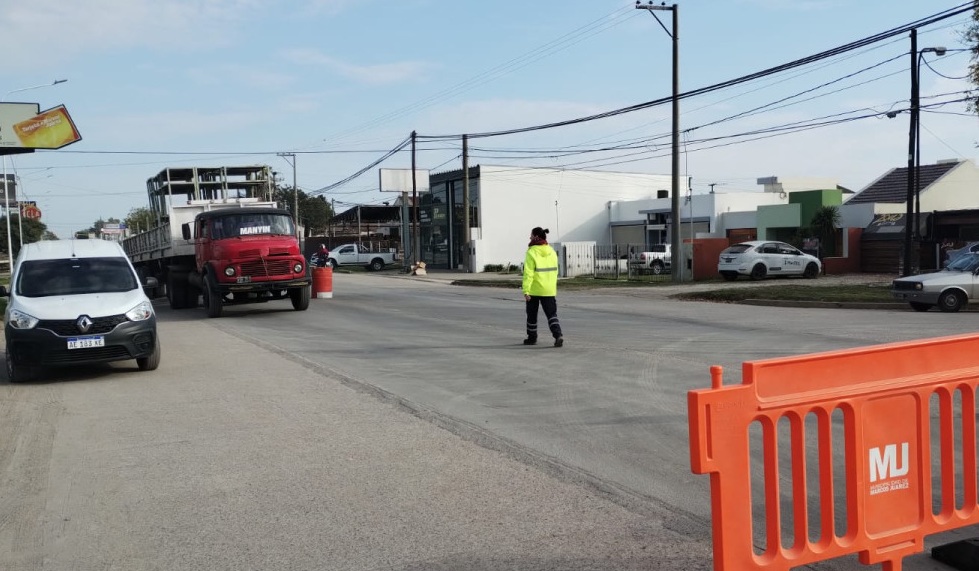 Marcos Juárez: dos agresiones a inspectores de tránsito terminaron con una detenida y motocicletas secuestradas