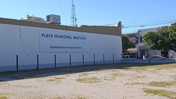 Nuevo estacionamiento público sin cargo en el predio de 25 de mayo y Belgrano