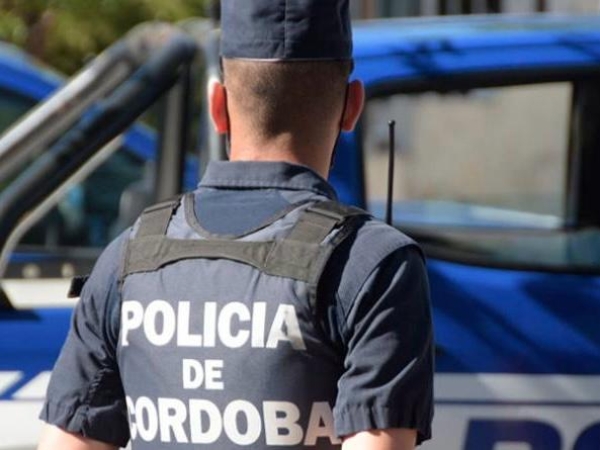 Vecinos alertaron a la policía y aprehendieron a un hombre por violación de domicilio en Marcos Juárez