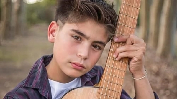 De Pujato a Jesús María: la historia de Simón Puertolaz, el joven que cantó para Scaloni