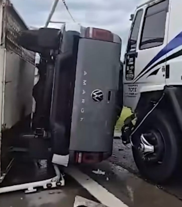 Fuerte temporal en la región con vuelco de 12 camiones y 3 vehículos menores en la Autopista
