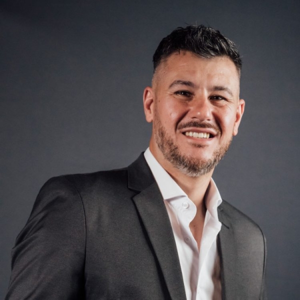 Mariano Fidelio asume como concejal y se suma al bloque del PRO en el Concejo Deliberante