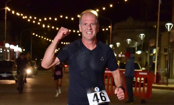 La Maratón nocturna superó expectativas con 240 competidores