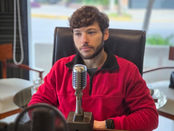 Facundo Montechiari el entrenador principal de la Cañadense U17 en el toneo provincial  del fin de semana en San Martin y Argentino
