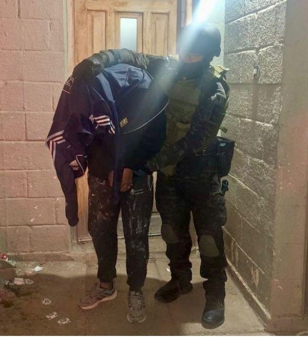 Leones: La FPA desarticuló un punto de venta de drogas y detuvo a un hombre con antecedentes