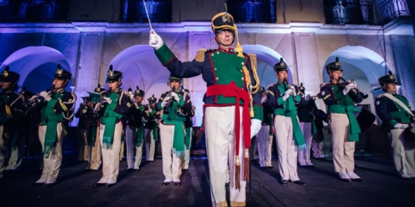 Este domingo a las 19.45 se realizará el tradicional Cambio de Guardia en el Cabildo de Córdoba