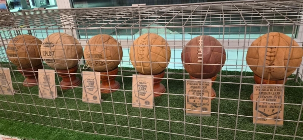 La historia de la pelota de fútbol nacida en Bell Ville y la presencia en los mundiales