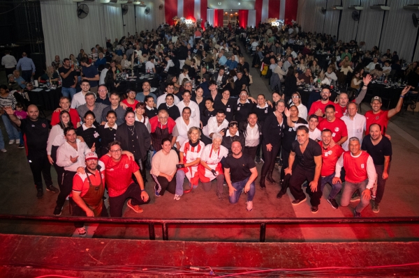 Club Argentino celebró sus 120 años con una multitudinaria cena aniversario y un emotivo homenaje a su historia