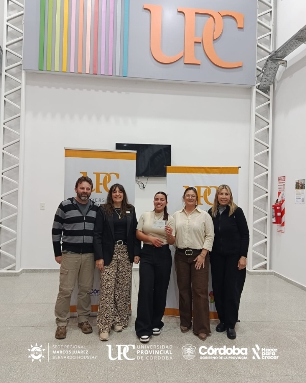 Una noche para celebrar: 30 nuevos graduados en la Sede Regional Marcos Juárez de la UPC